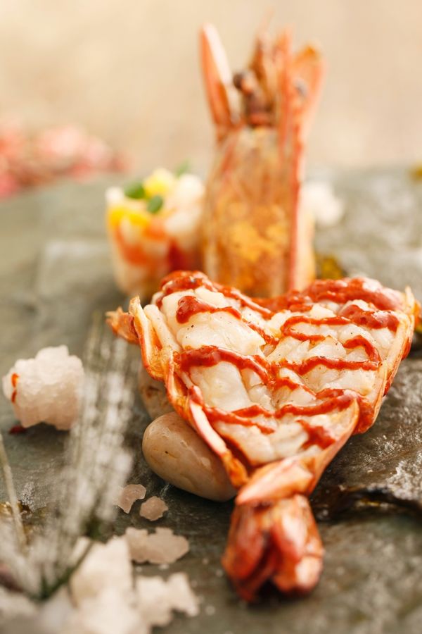 陈年普洱焗大虾的做法