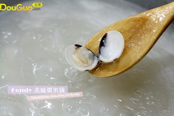 冬日火锅——好吃到爆的无米粥火锅的做法