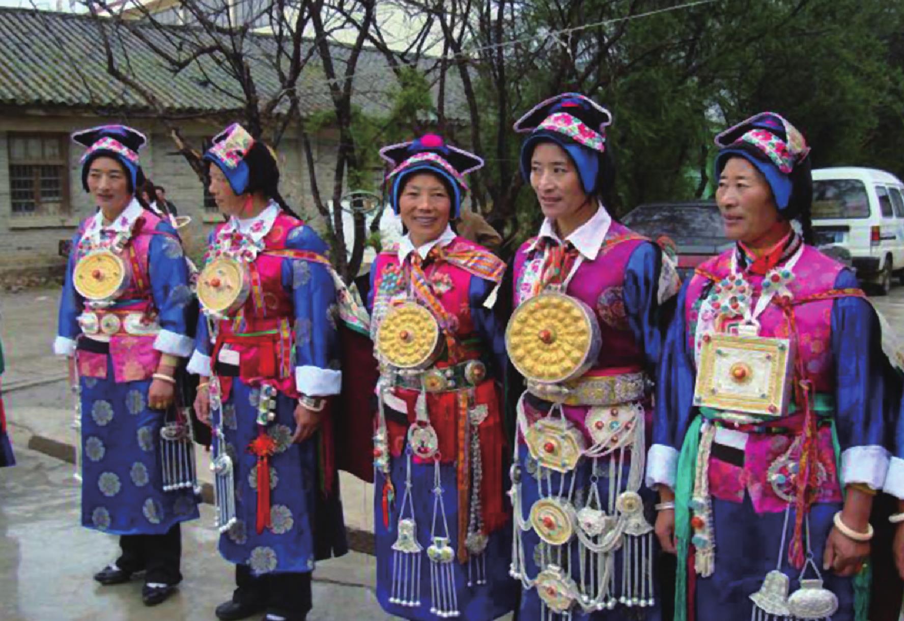 建塘藏族服饰